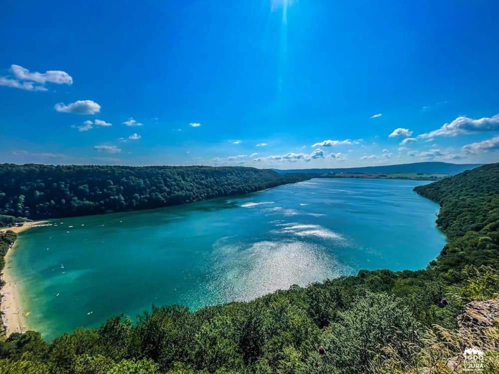 Gite 4 Personnes Proche Des Cascades Du Herisson Doucier Esterno foto
